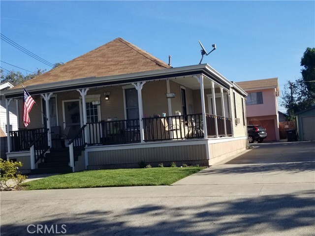 Photo - 281 N Grand St Casa