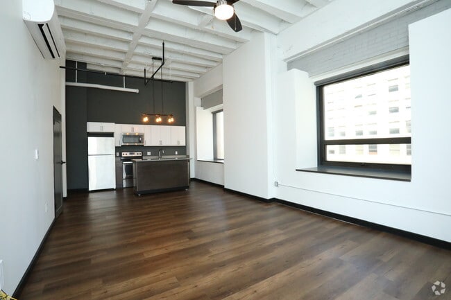 Living Room/Kitchen