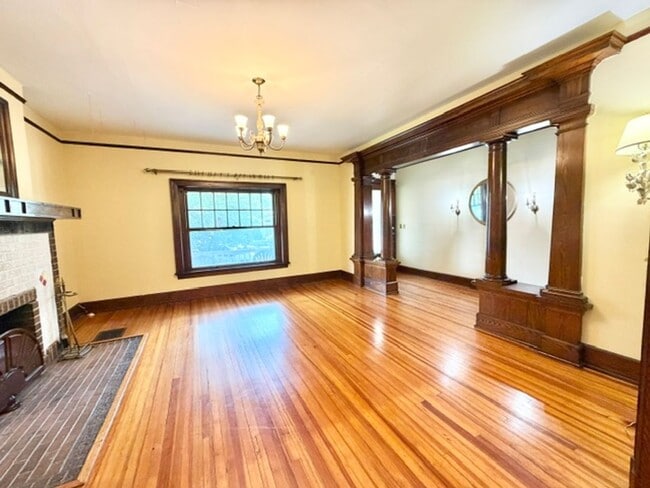 2027 Murray Ave Unit 2027 Murray Ave Unit 1