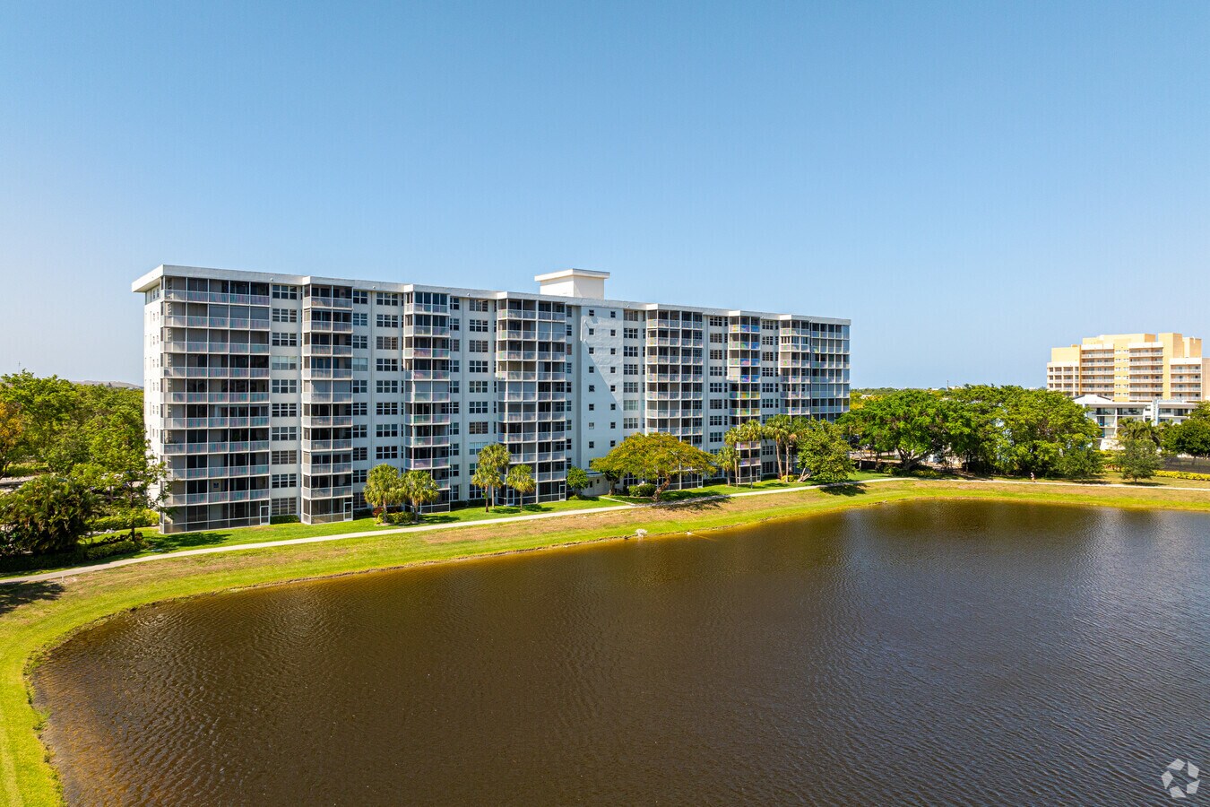 Photo - Palm-Aire Building 53