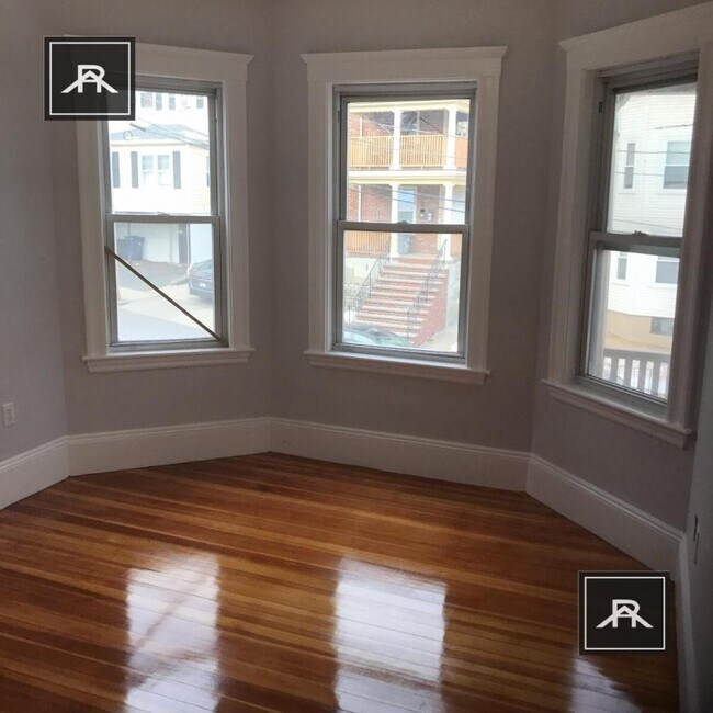 Photo - 4 bedroom in Brighton MA 02135 Unit 2
