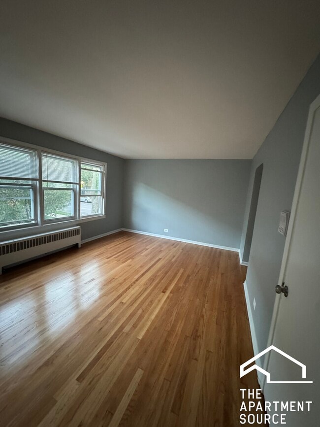 Photo - 6733 N California Ave Unidad 2E