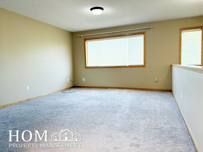 Photo - 3BR/2BA Townhome Available 9/1