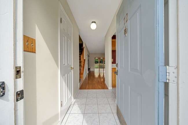 Photo - 72 Clay St
