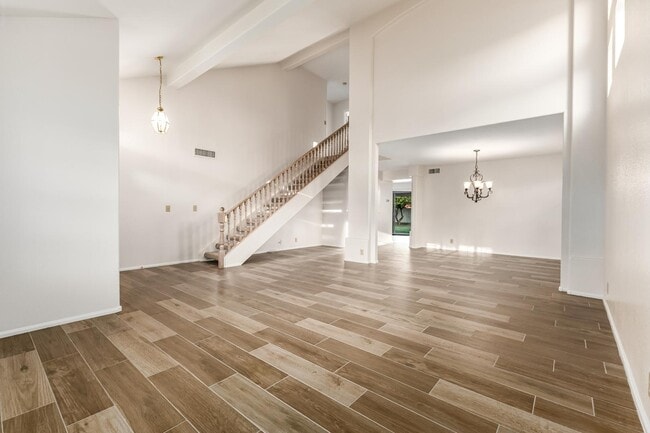 Building Photo - 14831 N 42nd St