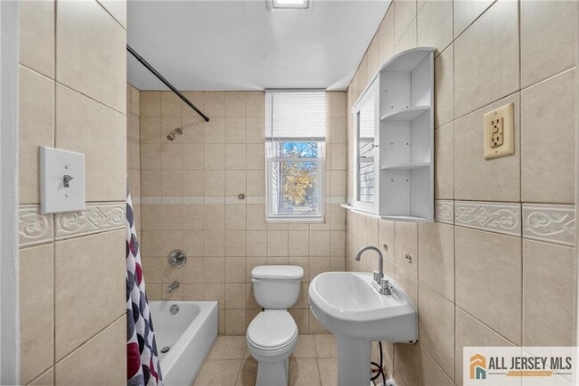 Photo - 2102 Woodbridge Ave Unidad 2