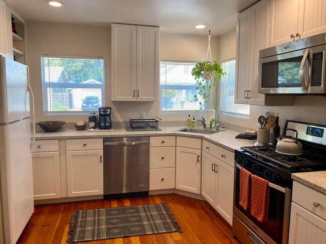 Photo - Available May 1st!  Bright Charmer in downtown Chico