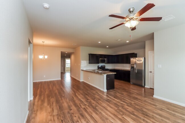 Photo - 6010 Diantha St