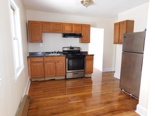 Photo - 47 Granfield Ave Townhome