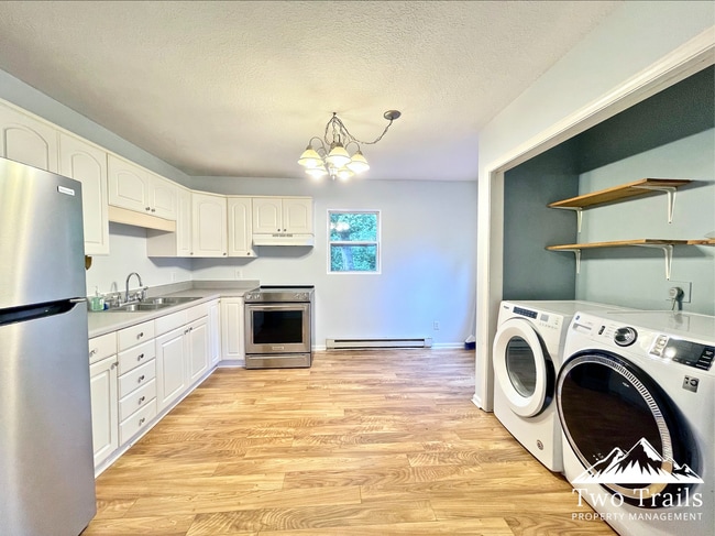Photo - DOG FRIENDLY 2 BED/1 BATH IN ARDEN