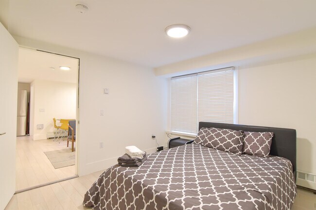 Photo - 1425 Haro St Unit 002