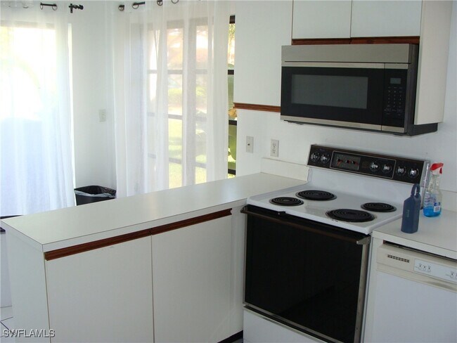 Photo - 857 Reef Point Cir