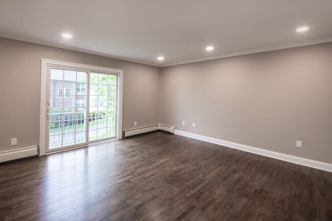 Westwood Manor Apartments