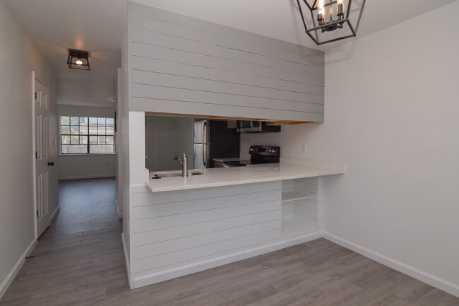 Photo - 7721 Oldridge Rd