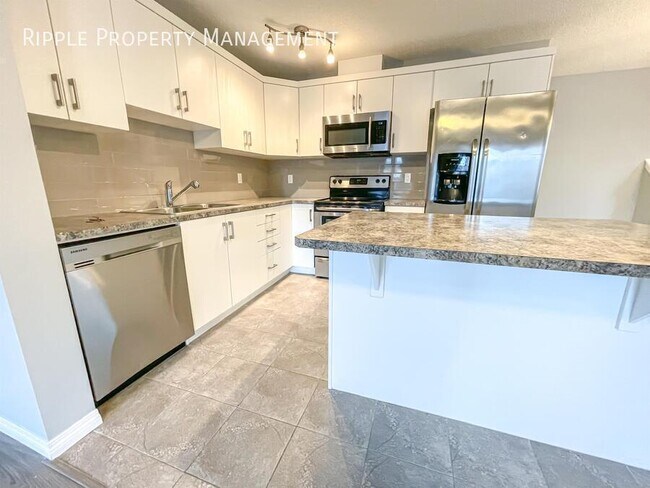 Photo - Great 3 bedroom 2.5 bathroom | End Unit Townhouse