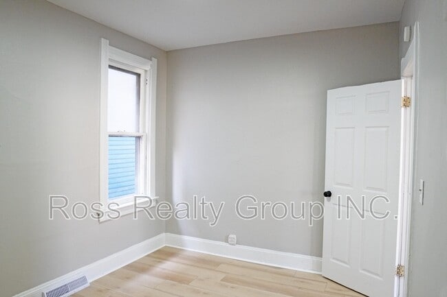 Photo - 1148 Earl St