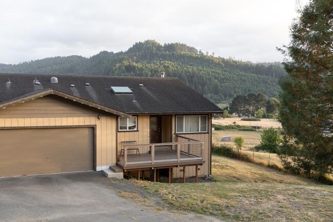 Photo - 165 Sunny Slope Ln