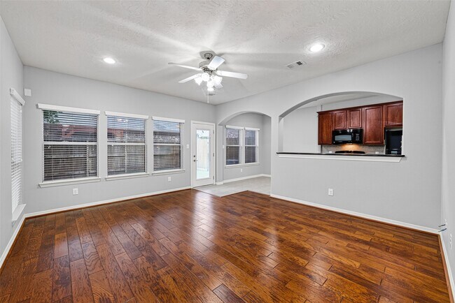 Photo - 8910 Minola Oaks Dr