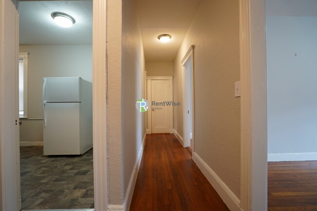 Photo - 47 Linden St Unit 4