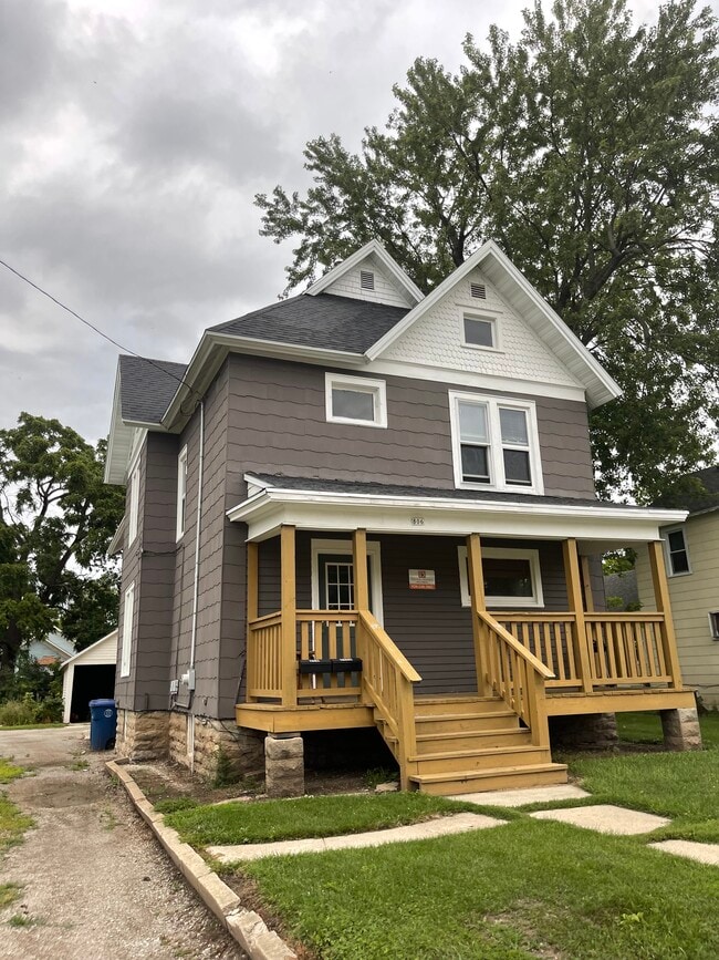 Photo - 806 Scott Ave Unit 806