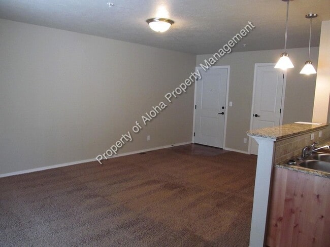 Photo - 1023 W Pine Ave