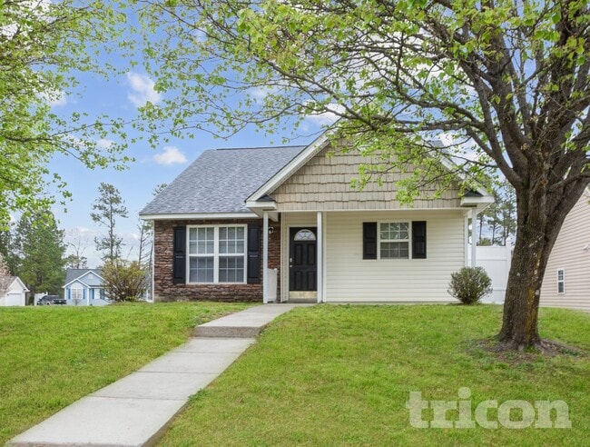 Building Photo - 1903 Duke Adam St