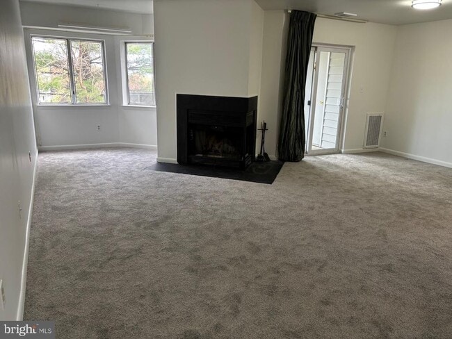 Photo - 2219 Lowells Glen Rd Unidad K