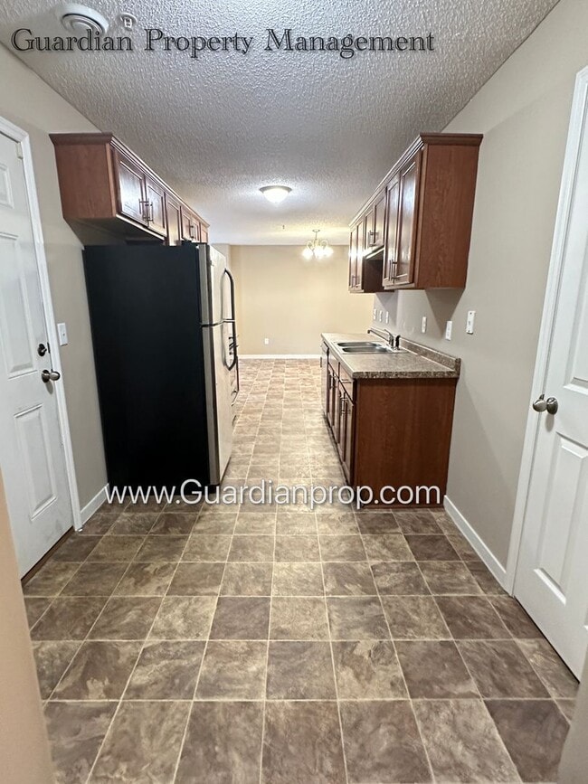 Photo - North Brooklyn Park Town Homes, Dedicated Office, 2 Car Garage, Washer/Dryer, Front Patio