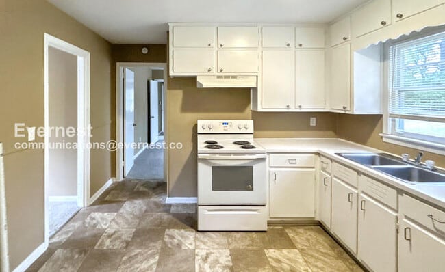 Photo - 2429 3rd Pl NW