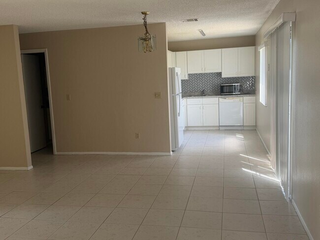 Photo - 1131 SE Parrish Ct