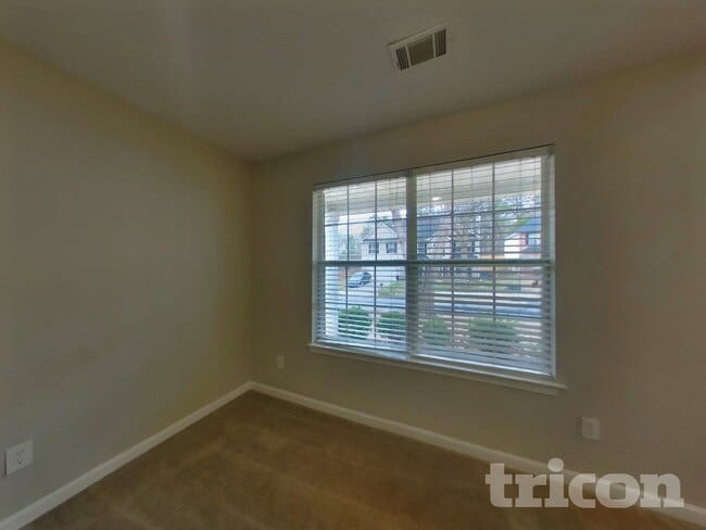 Photo - 2880 Chilhowee Dr