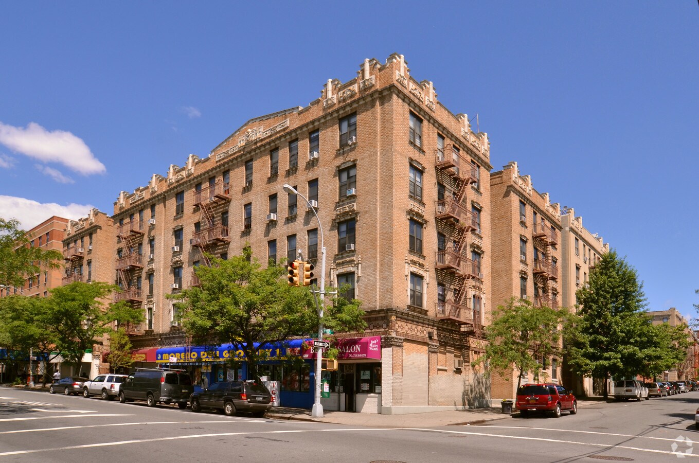 2103 Vyse Ave - 2103 Vyse Ave Apartments