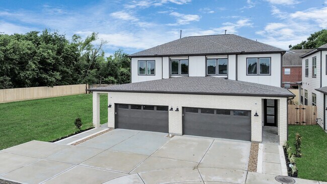 Photo - 4338 Avron Dr Unit B