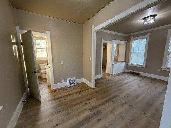 Photo - 708 N 10th St