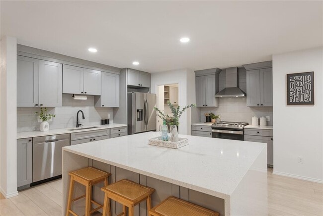 Photo - 6809 Lunar Dr