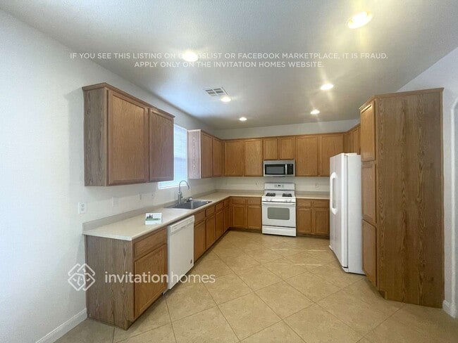 Photo - 249 Hyssop Ct