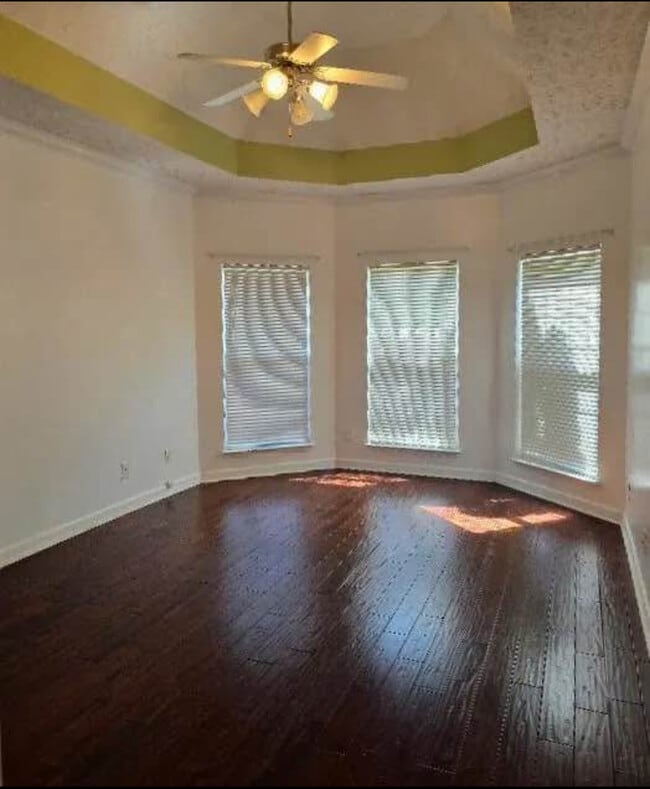 Building Photo - 3213 Hidden Creek Dr Rental