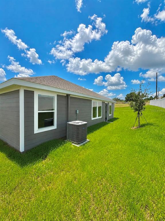 Photo - 427 ARTEMIS St