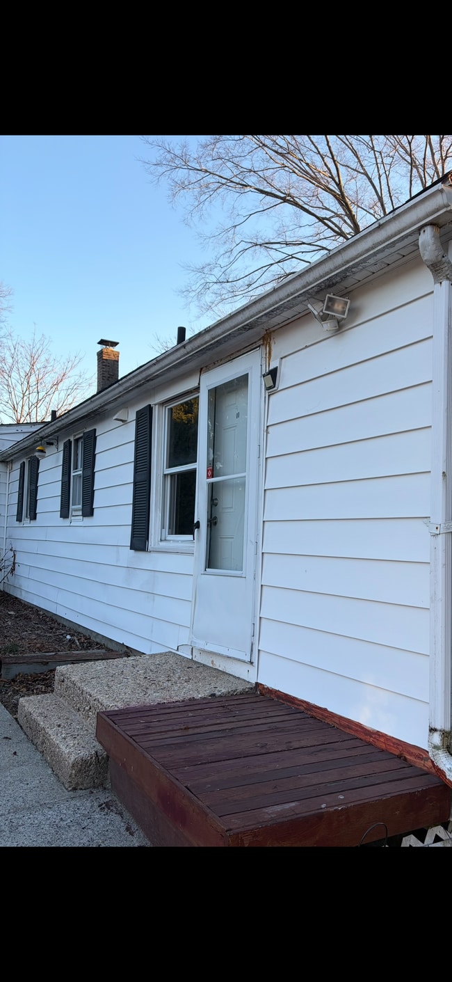 Building Photo - 180 Wessels Ave Unit 180