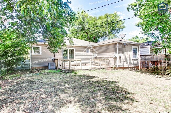 Photo - 1210 NW Irwin Ave