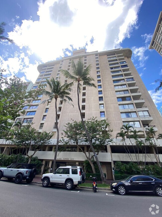 Building Photo - Waikiki Fully-Furnished 2 Bed, 2 Bath, 1 P... Unit 502 Rental