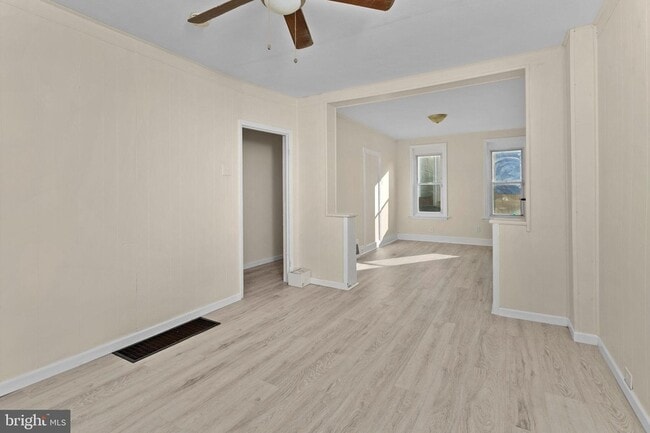 Photo - 28 Poplar St