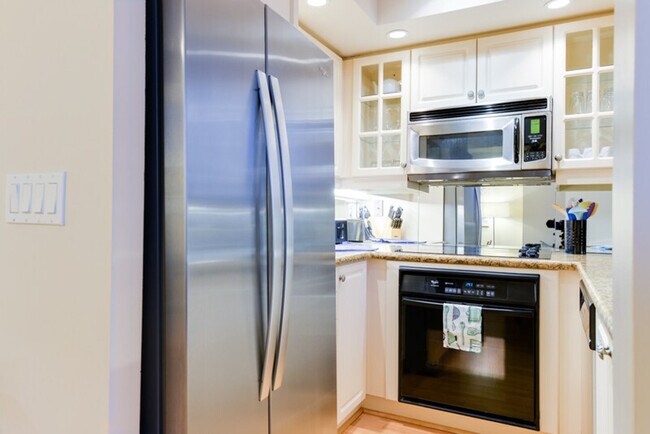 Photo - 224 Richmond St W Unité ID1034889P