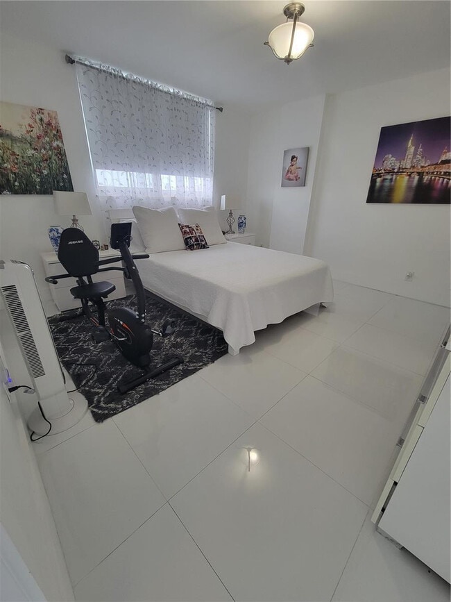 Photo - 3703 NE 166th St Unit 808