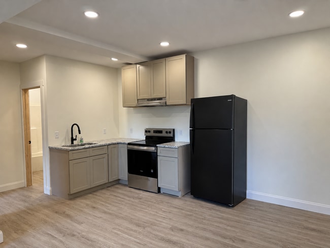 Photo - 463 S Prince St Unit Apt. B