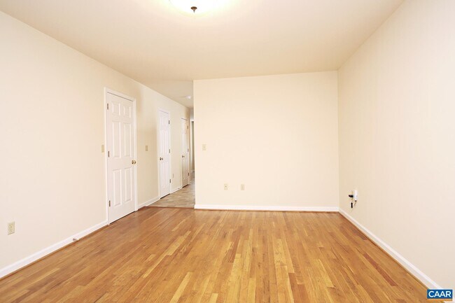 Photo - 200 Stribling Ave