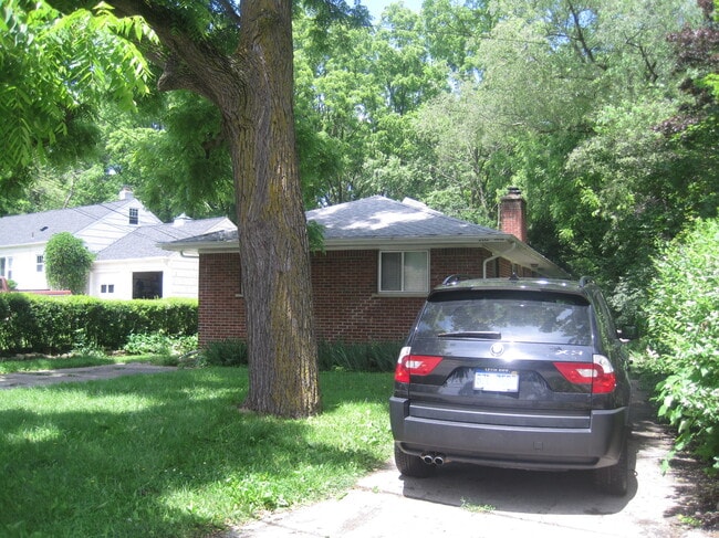 House - 2012 Dexter Ave