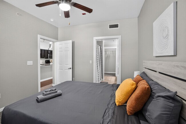 Photo - 4417 S Lancaster Rd Unidad SI ID1612802P