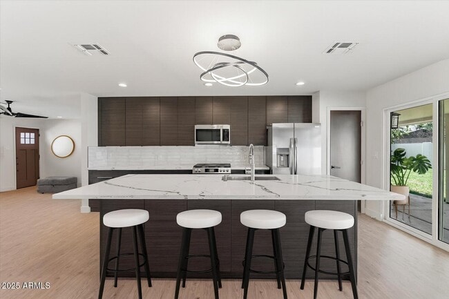 Building Photo - 8112 E Virginia Ave