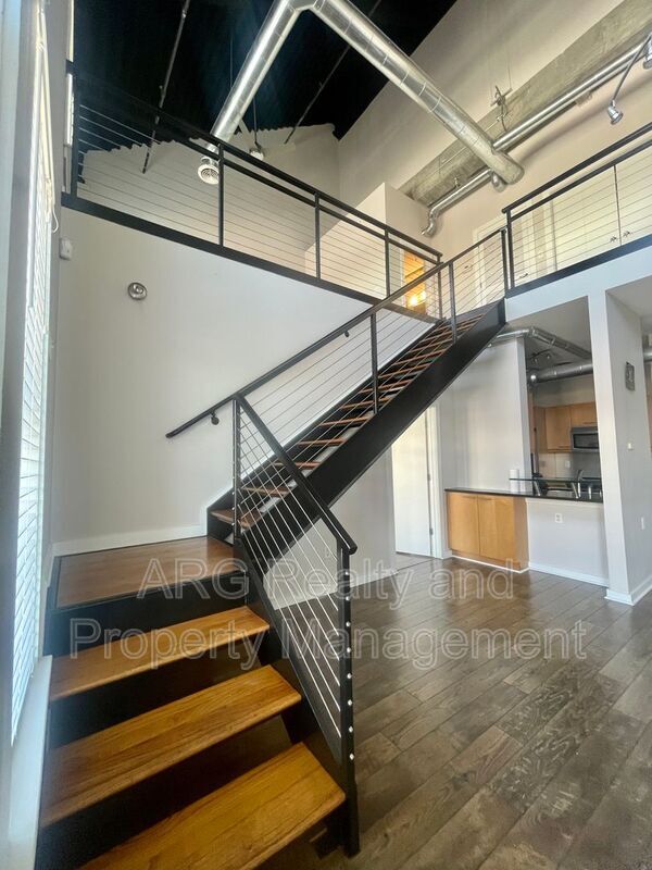 Building Photo - 265 18th St NW
